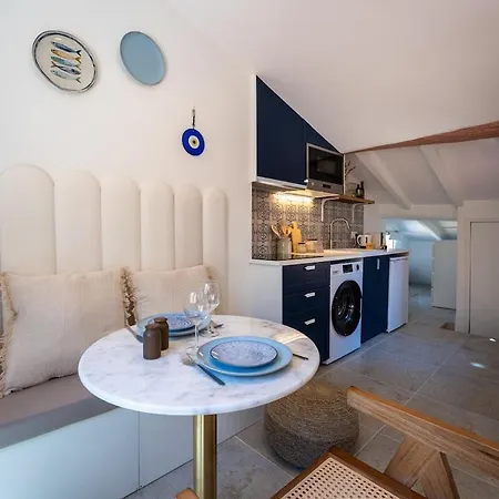 شقة Mediterranean Getaway Old