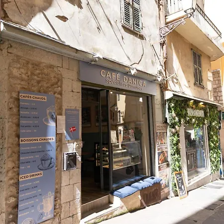 Mediterranean Getaway Old *