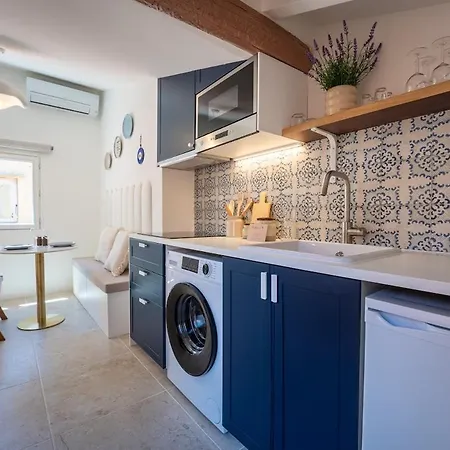 Apartment Mediterranean Getaway Old Nizza